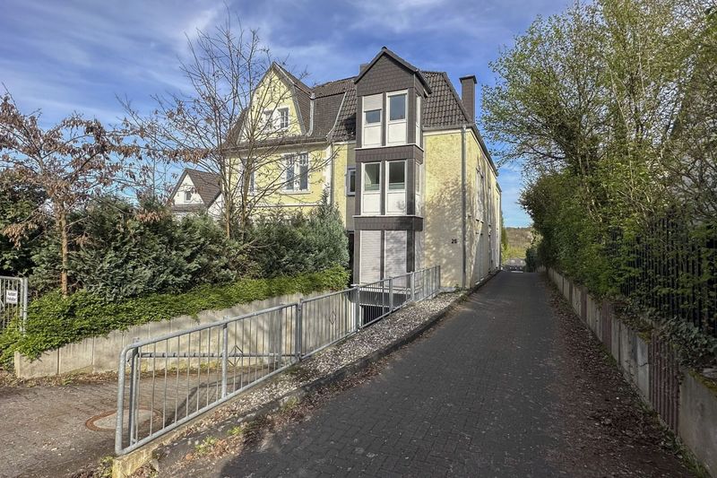 Bezugsfreie 1-Zimmer-Wohnung mit Stellplatz in begehrter Lage von Bonn-Ippendorf